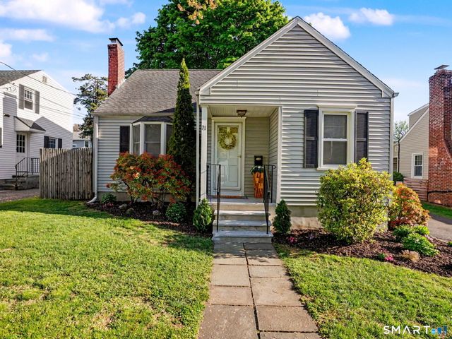 71 Newton Street, Stratford, CT 06615