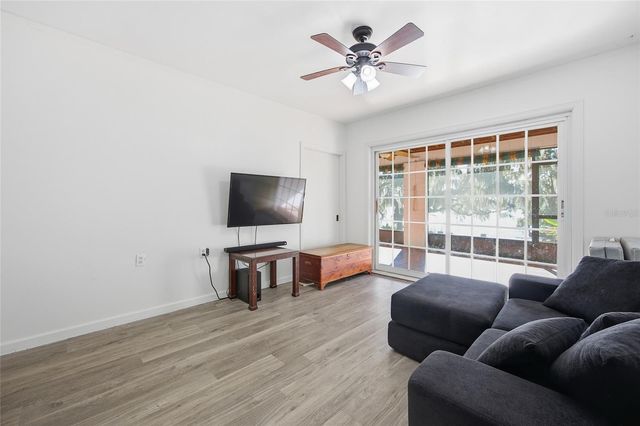 280 PALM COURT, Umatilla, FL 32784