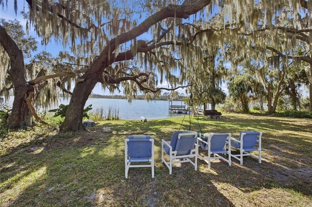 280 PALM COURT, Umatilla, FL 32784