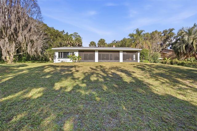 280 PALM COURT, Umatilla, FL 32784