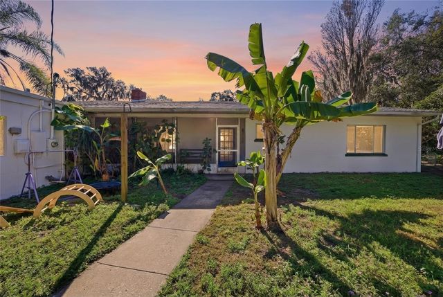 280 PALM COURT, Umatilla, FL 32784