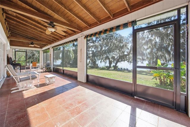 280 PALM COURT, Umatilla, FL 32784