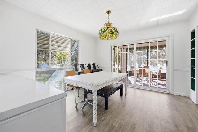 280 PALM COURT, Umatilla, FL 32784