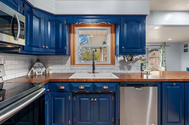 142 GREENE AVENUE, Green Bay, WI 54301
