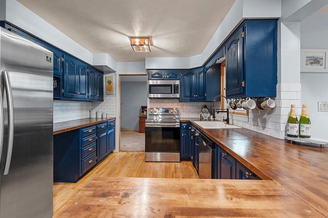 142 GREENE AVENUE, Green Bay, WI 54301