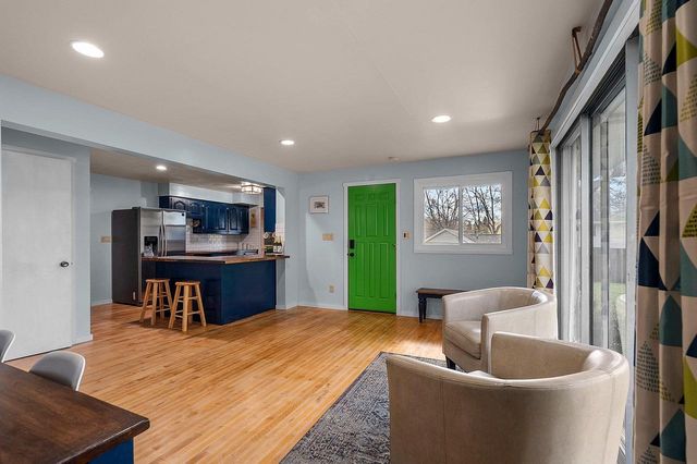 142 GREENE AVENUE, Green Bay, WI 54301