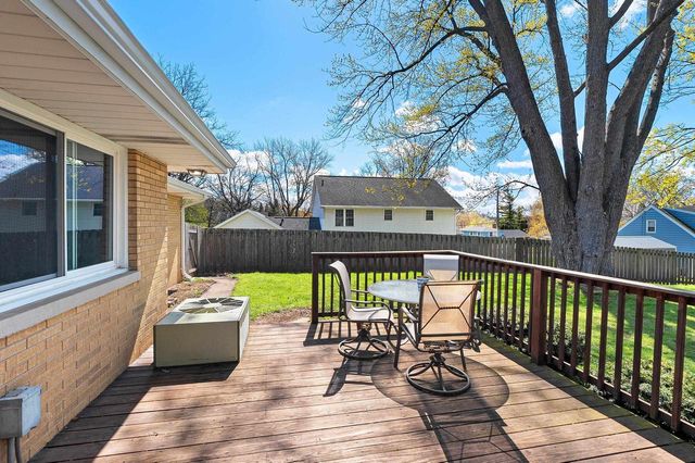 142 GREENE AVENUE, Green Bay, WI 54301