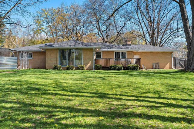 142 GREENE AVENUE, Green Bay, WI 54301