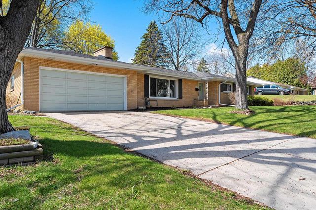 142 GREENE AVENUE, Green Bay, WI 54301