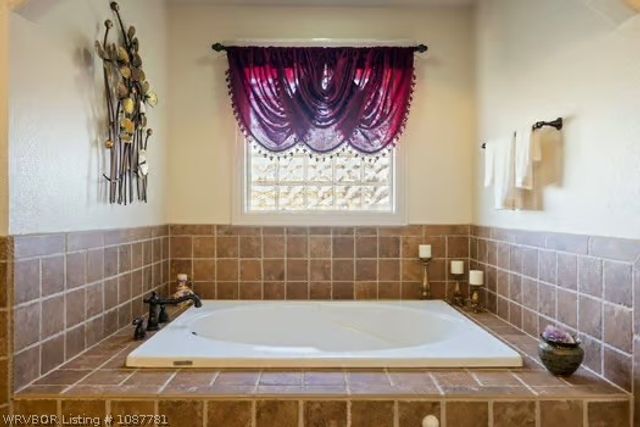 5324 Kibler Road, Van Buren, AR 72956