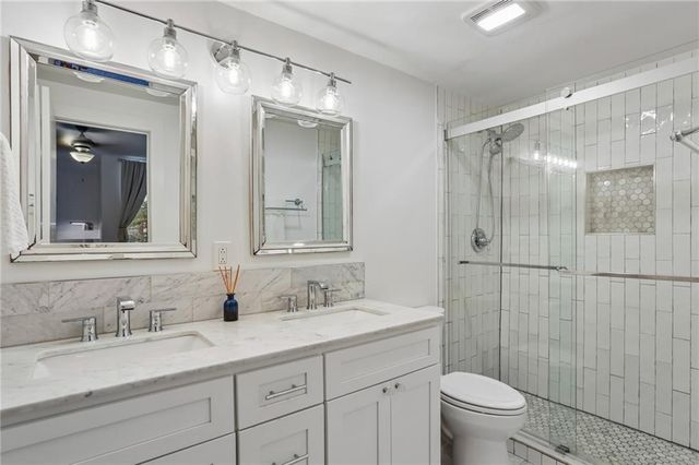 2632 Peachtree Road NW 302B, Atlanta, GA 30305
