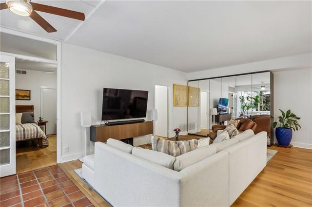 2632 Peachtree Road NW 302B, Atlanta, GA 30305