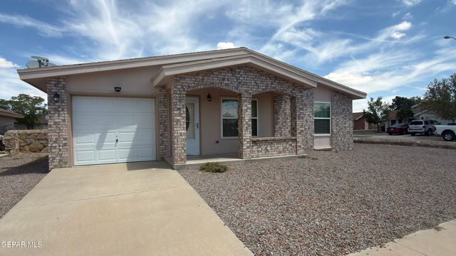 14605 Calla Lily Place, Horizon City, TX 79928