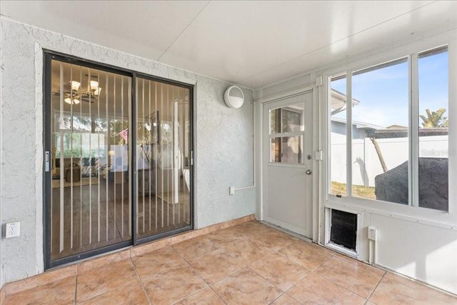 9267 92ND WAY, Seminole, FL 33777