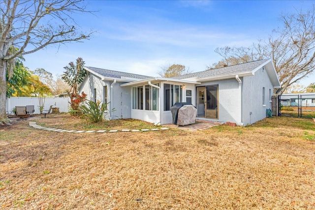 9267 92ND WAY, Seminole, FL 33777