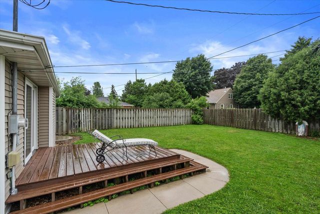 216 S HELEN STREET, Kimberly, WI 54136