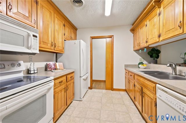 2721 Lammrich Rd, Chesterfield, VA 23231