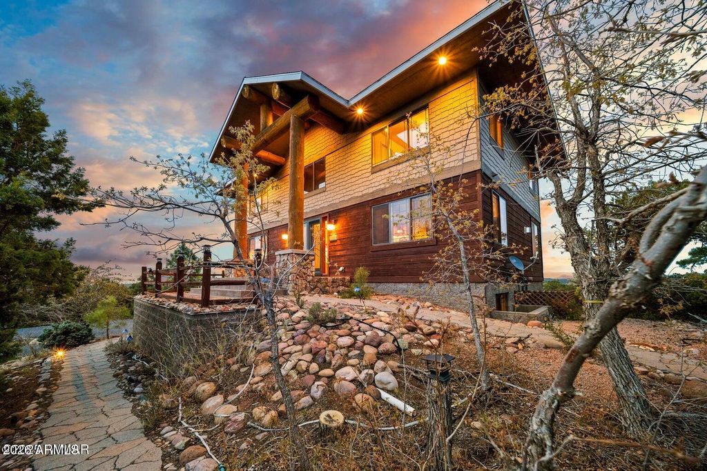 1511 S Canyon Ridge Trail, Show Low, AZ 85901