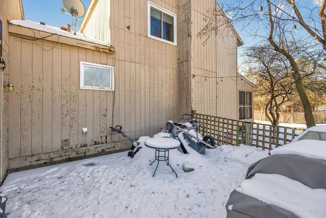 7001 Beacon Circle, Eden Prairie, MN 55346