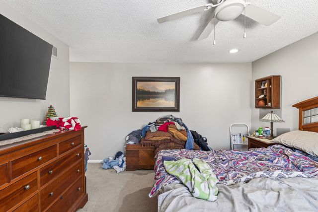 7001 Beacon Circle, Eden Prairie, MN 55346