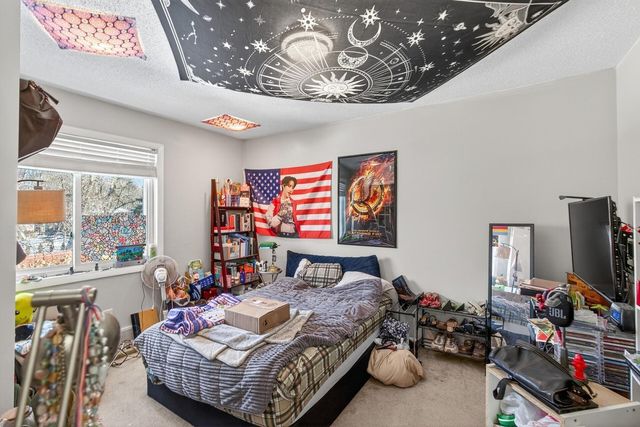 7001 Beacon Circle, Eden Prairie, MN 55346