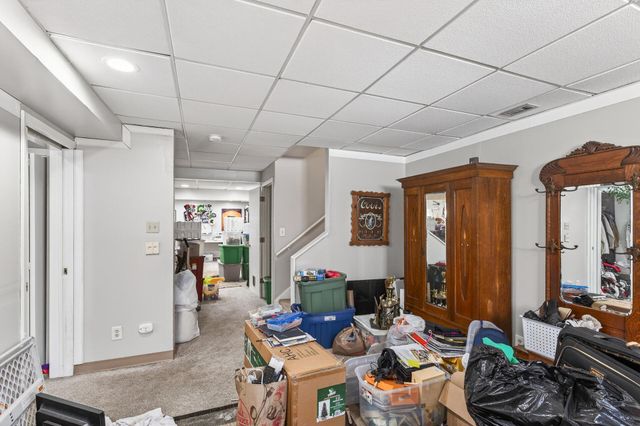 7001 Beacon Circle, Eden Prairie, MN 55346