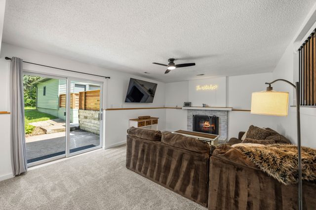 513 NW Morningside Drive, Grimes, IA 50111