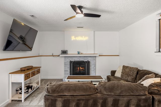 513 NW Morningside Drive, Grimes, IA 50111