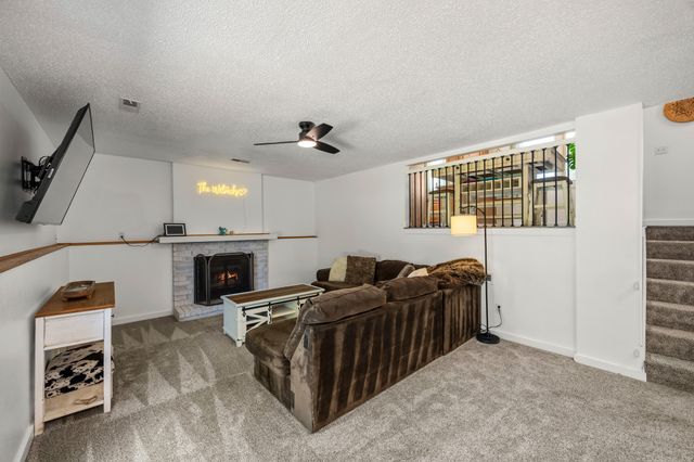 513 NW Morningside Drive, Grimes, IA 50111