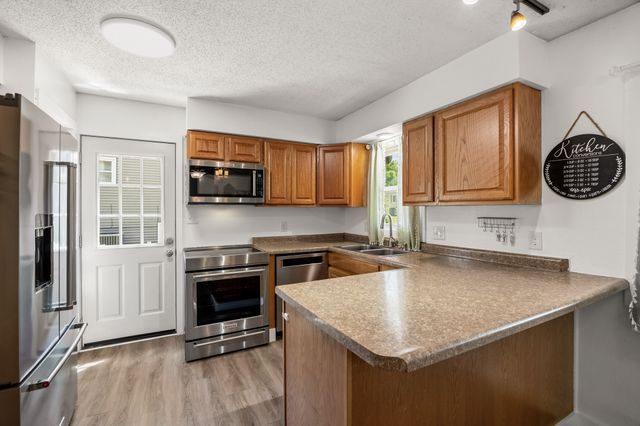 513 NW Morningside Drive, Grimes, IA 50111