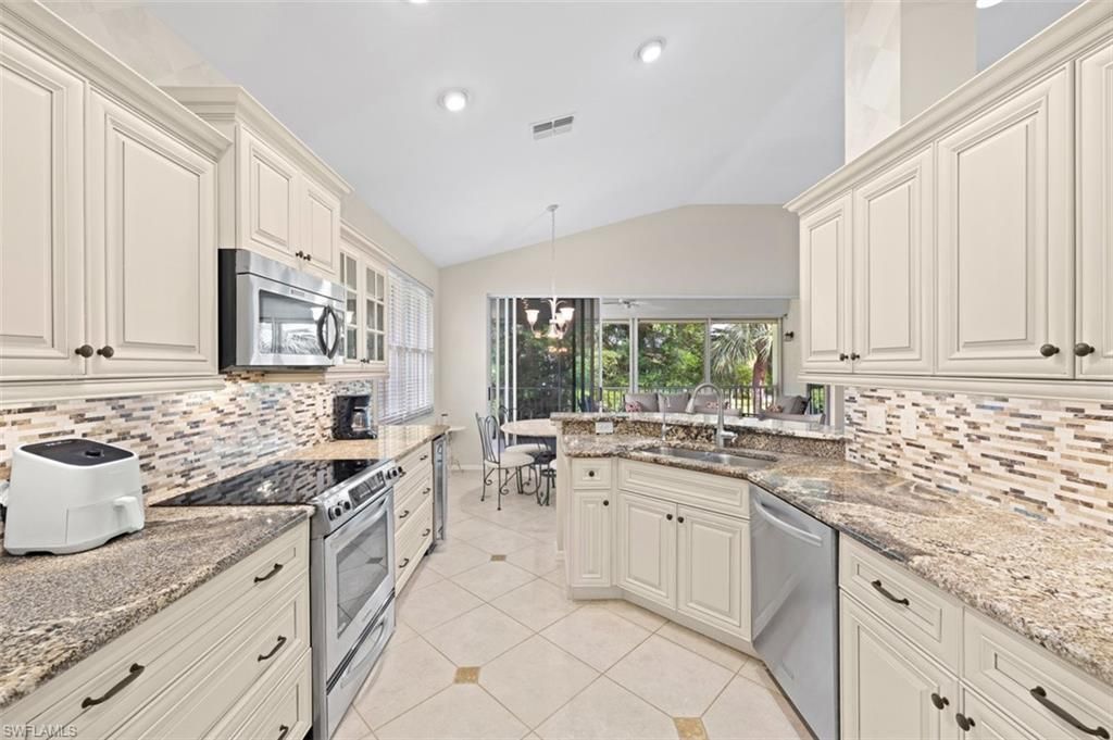 26950 Montego Pointe CT 201, BONITA SPRINGS, FL 34134 — photo 5