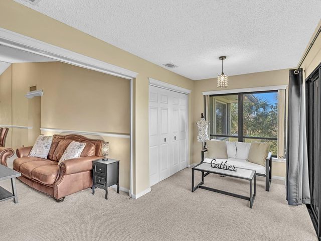 1109 Duncan Circle 202, Palm Beach Gardens, FL 33418