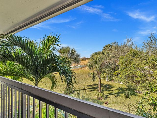 1109 Duncan Circle 202, Palm Beach Gardens, FL 33418