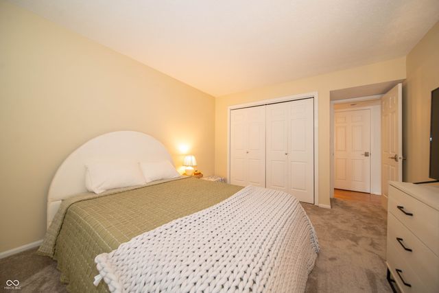 8109 Valley Farms Trail, Indianapolis, IN 46214