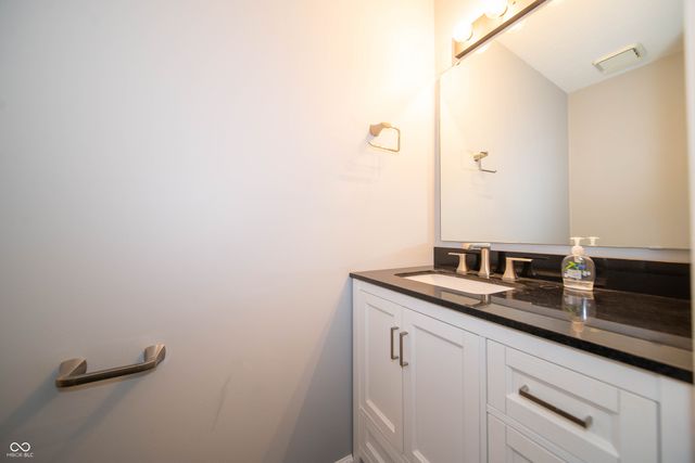 8109 Valley Farms Trail, Indianapolis, IN 46214