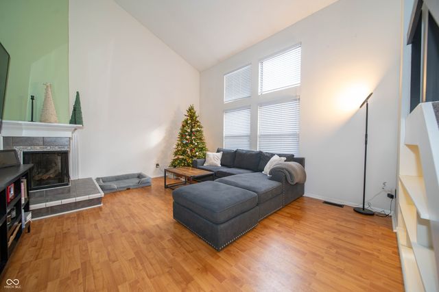 8109 Valley Farms Trail, Indianapolis, IN 46214