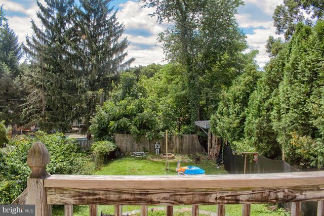 1530 FERN ST W, Coal Township, PA 17866