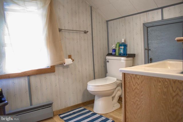 1530 FERN ST W, Coal Township, PA 17866