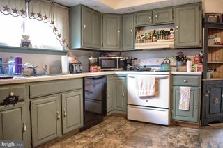 1530 FERN ST W, Coal Township, PA 17866