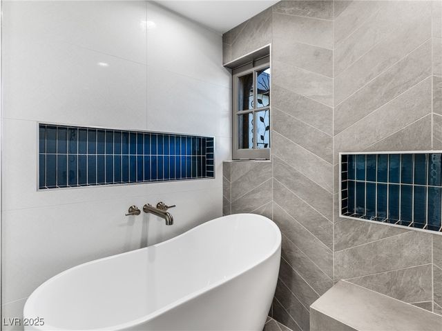 2800 Ashby Avenue, Las Vegas, NV 89102