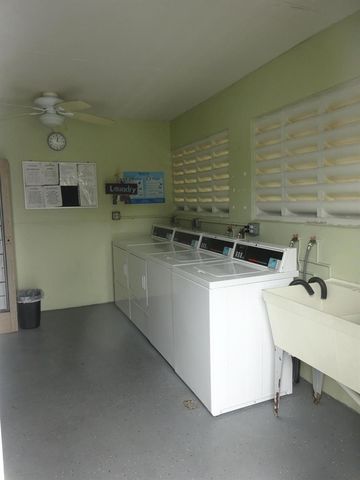 2864 E Crosley Dr Drive E A, West Palm Beach, FL 33415