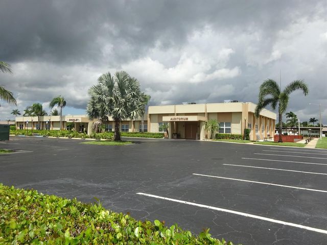 2864 E Crosley Dr Drive E A, West Palm Beach, FL 33415