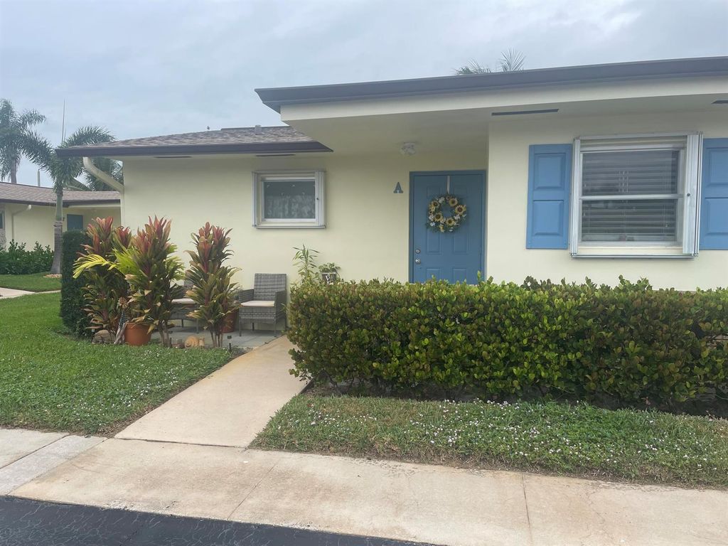 2864 E Crosley Dr Drive E A, West Palm Beach, FL 33415