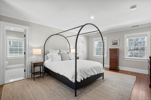 22 Ferncliff Road, Scarsdale, NY 10583