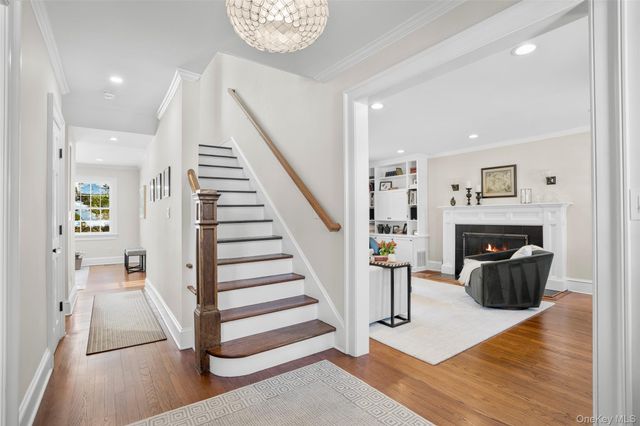 22 Ferncliff Road, Scarsdale, NY 10583