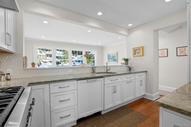 22 Ferncliff Road, Scarsdale, NY 10583