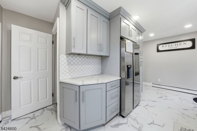 7 Jackson Ave, Vernon Twp., NJ 07462