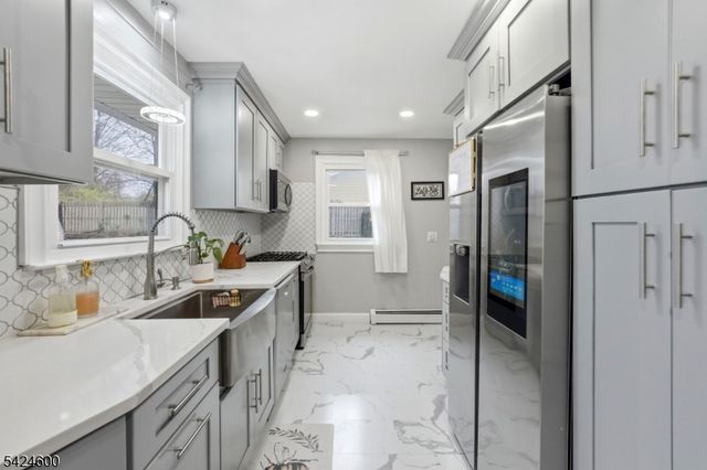 7 Jackson Ave, Vernon Twp., NJ 07462