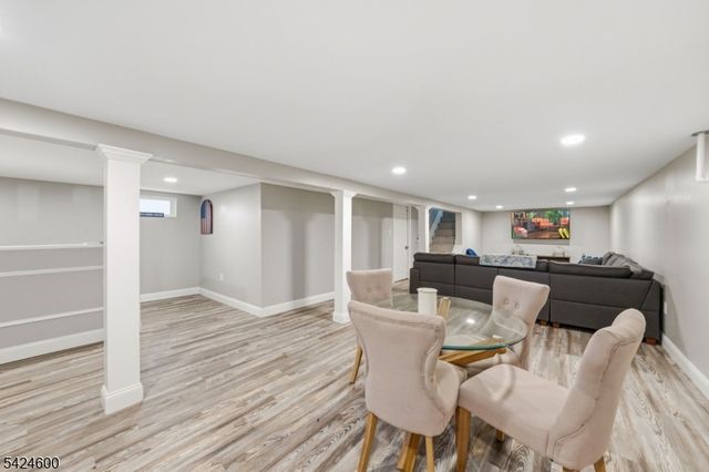 7 Jackson Ave, Vernon Twp., NJ 07462