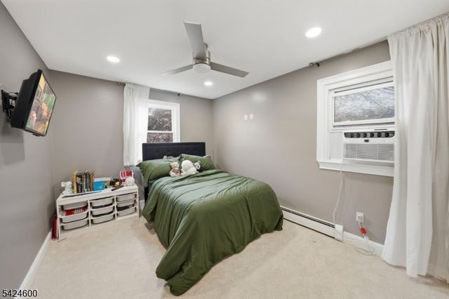 7 Jackson Ave, Vernon Twp., NJ 07462